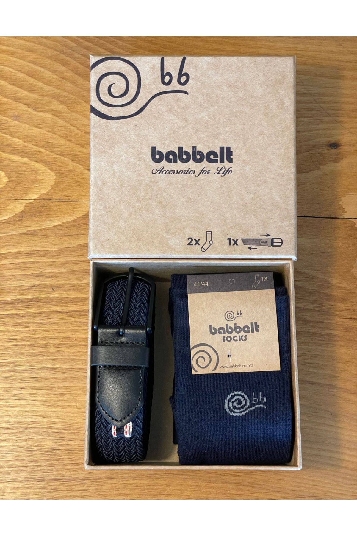 Bunter Geschenkbox-Gürtel und Socken
