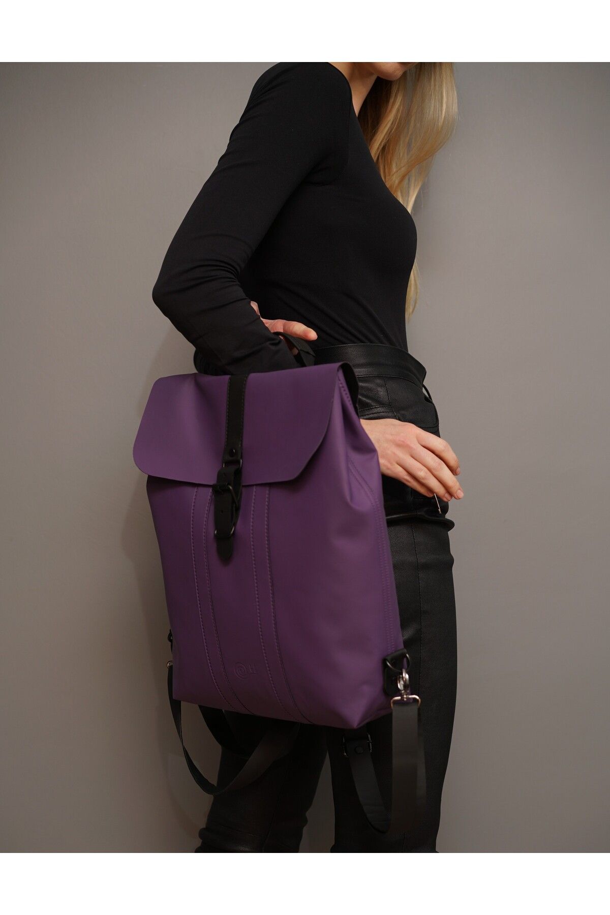 Lila Rucksack Hyäne