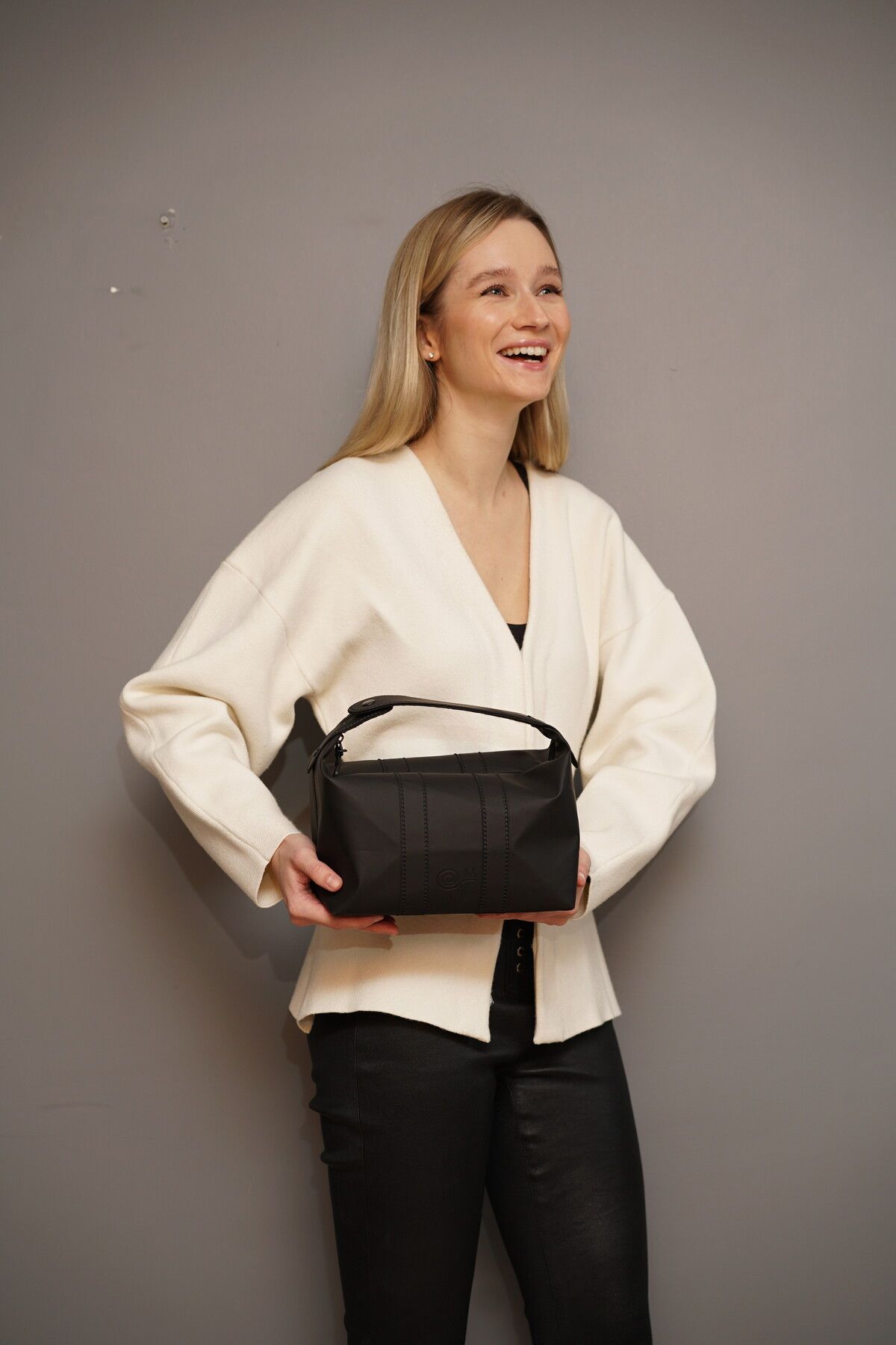 Schwarze Handtasche Koala