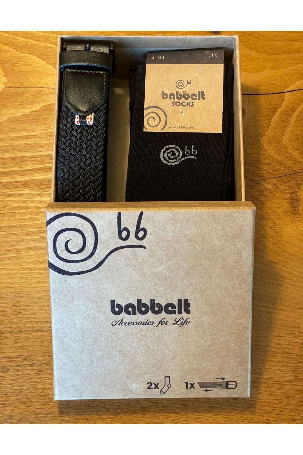 Bunter Geschenkbox-Gürtel und Socken